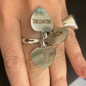 Anello con 3 ciondoli a forma di Cuore Personalizzabili